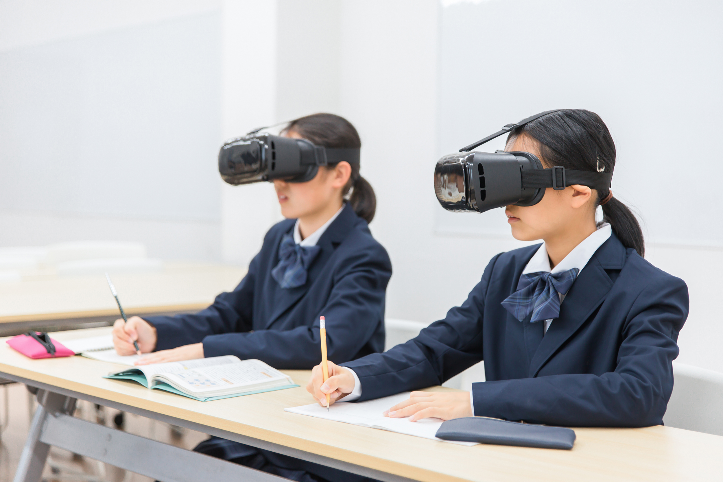 VR