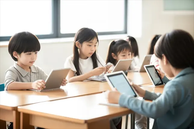 学校の視力検査A判定でも油断禁物—近視予防と『ホームワック』活用ガイド
