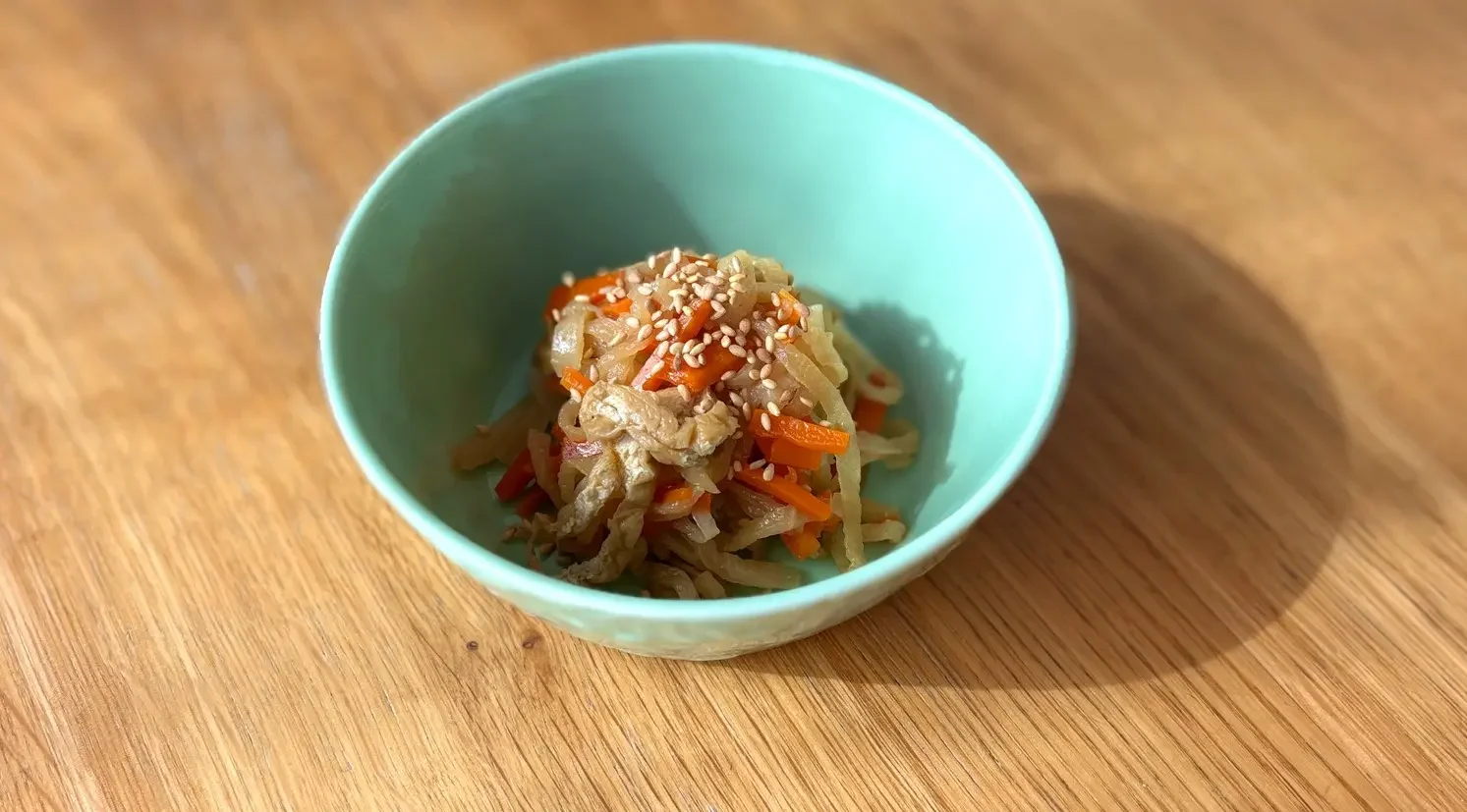 切り干し大根とにんじんと油揚げの昆布だし煮